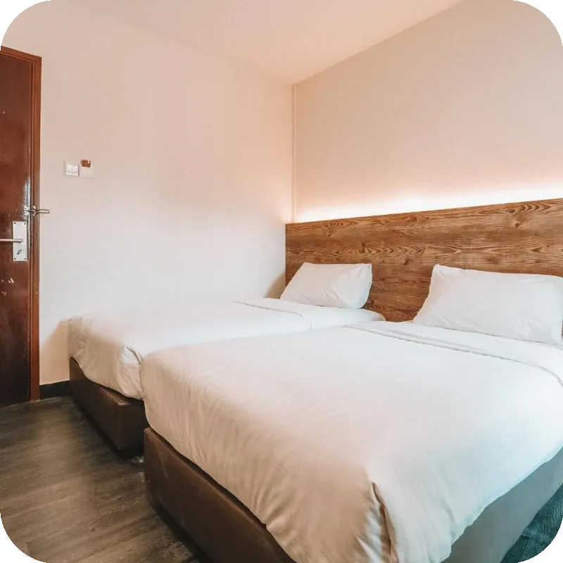 A Hotel Desker 호텔 내부 이미지
