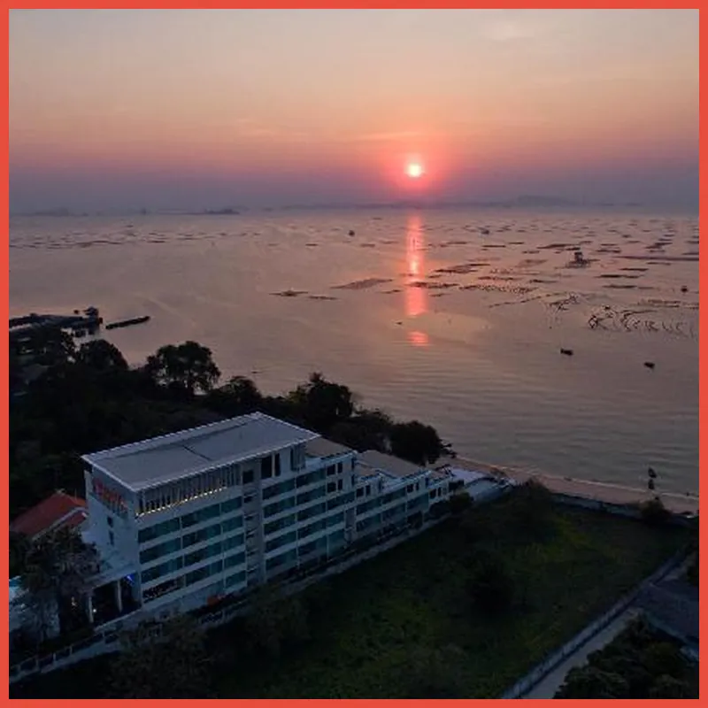 Balcony Seaside Sriracha Hotel & Serviced Apartments 호텔 이미지