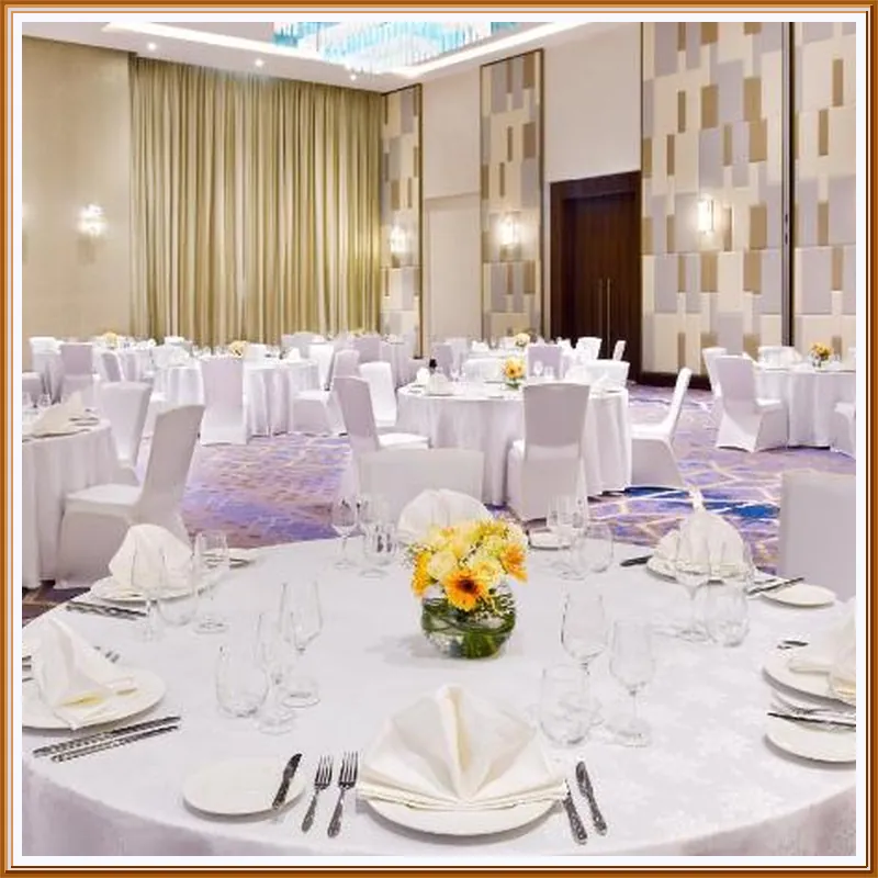 Holiday Inn Dubai Al-Maktoum Airport By IHG 호텔 시설 이미지